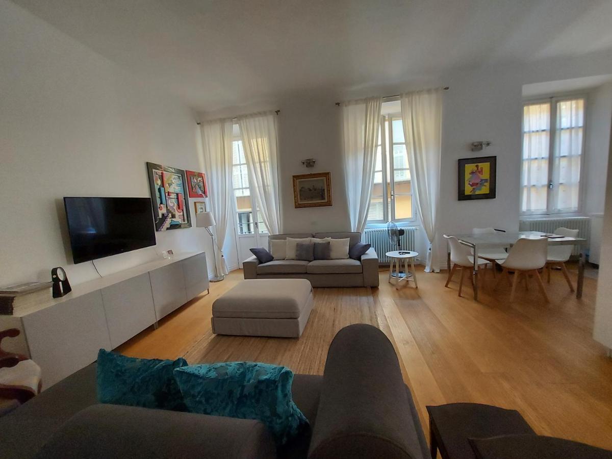 Piazza San Rocco Suite Art 베르바니아 외부 사진