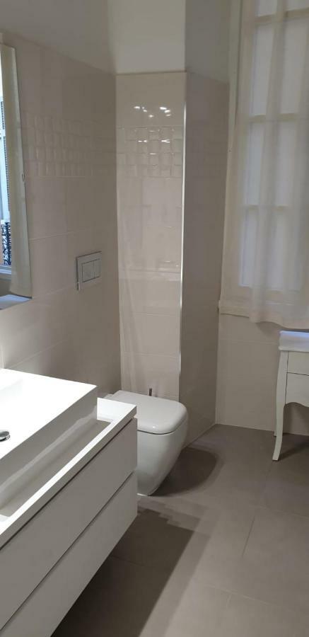 Piazza San Rocco Suite Art 베르바니아 외부 사진